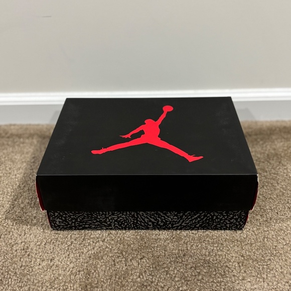 Air Jordan 3 Retro "Dark Grey" - Picture 7 of 7